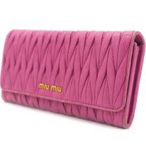 Miu Miu Matelassé Pink Leather Flap Wallet | Gold Logo | Italy